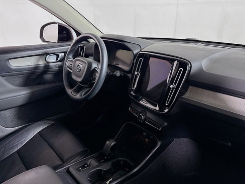 Used 2024 Volvo XC40 B5 Core w/ Climate Package AWD/4WD image 28