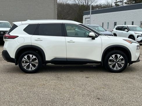 Used 2023 Nissan Rogue SV w/ SV Premium B Package image 44