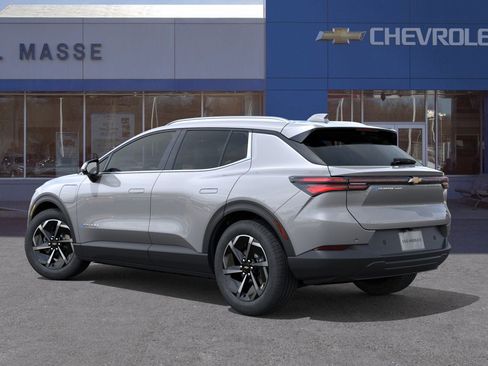 New 2026 Chevrolet Equinox EV LT image 3