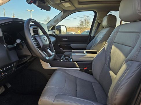 Used 2024 Toyota Tundra Limited image 10