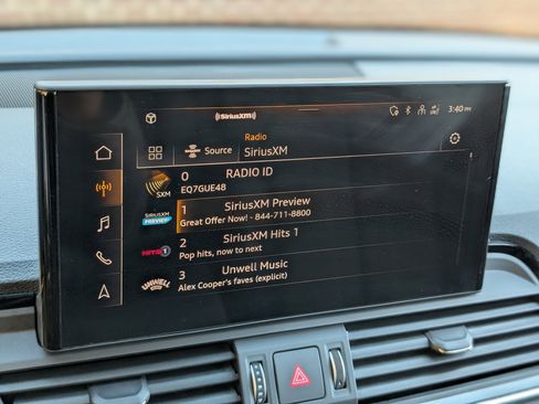 Used 2024 Audi Q5 e Premium Plus w/ Premium Plus Package image 31