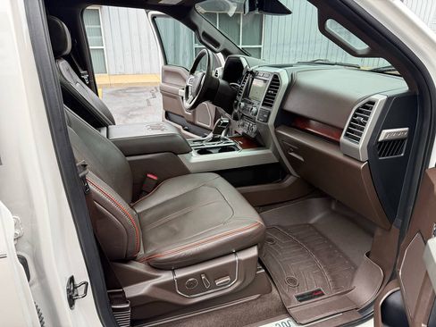 Used 2017 Ford F150 King Ranch w/ Equipment Group 601A Luxury AWD/4WD image 19