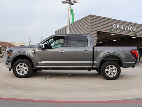 New 2025 Ford F150 XLT w/ Equipment Group 302A MID image 2