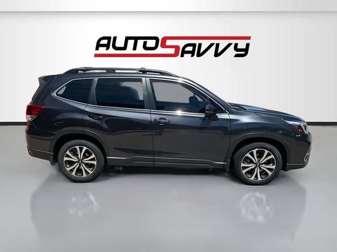 Used 2019 Subaru Forester Limited AWD/4WD image 8