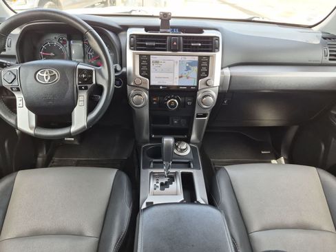 Used 2022 Toyota 4Runner SR5 Premium w/ Moonroof Package AWD/4WD image 20