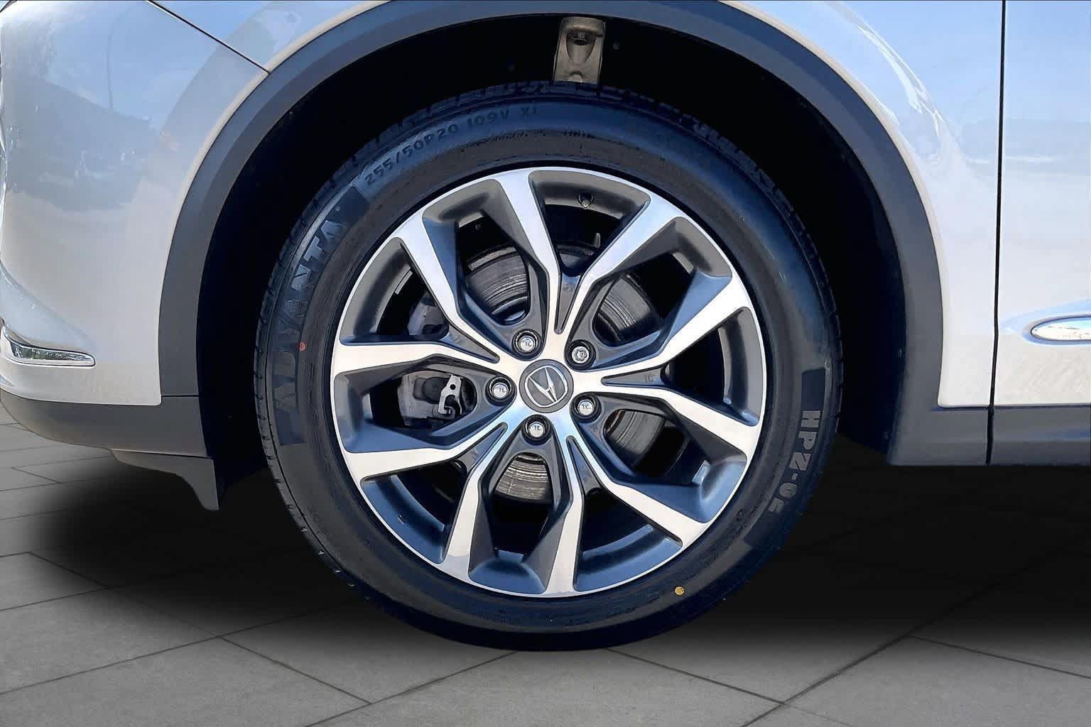Certified 2024 Acura MDX w/ Technology Package AWD/4WD image 11
