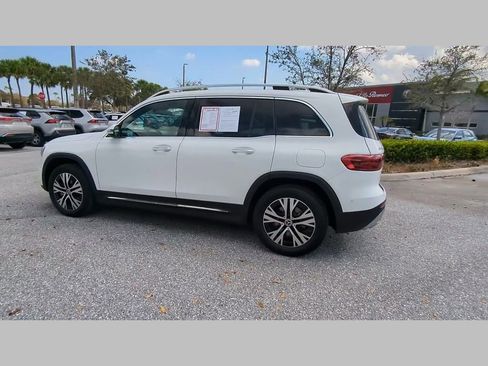 Used 2025 Mercedes-Benz GLB 250 GLB 250 image 11