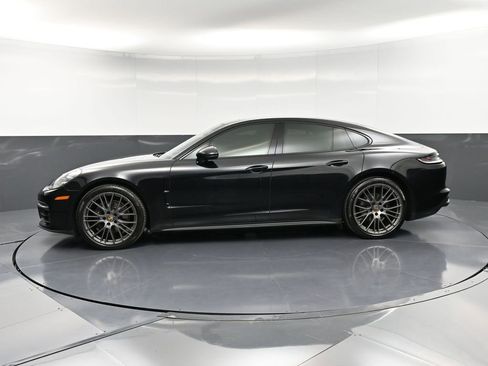 Used 2022 Porsche Panamera Platinum Edition RWD image 2