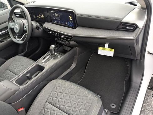 New 2026 Nissan Kicks SV w/ SV Premium Package FWD image 26