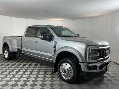 Used 2024 Ford F450 Lariat w/ Lariat Ultimate Package image 3