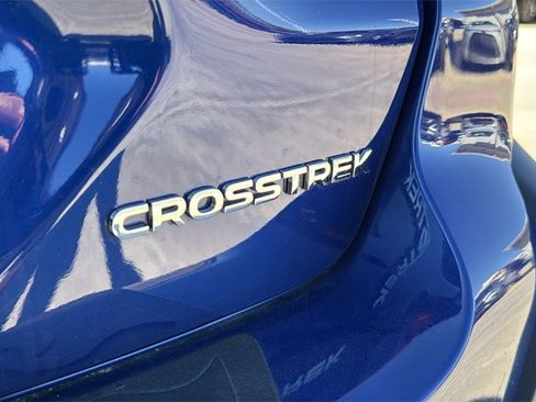 Used 2025 Subaru Crosstrek 2.0i Premium image 8