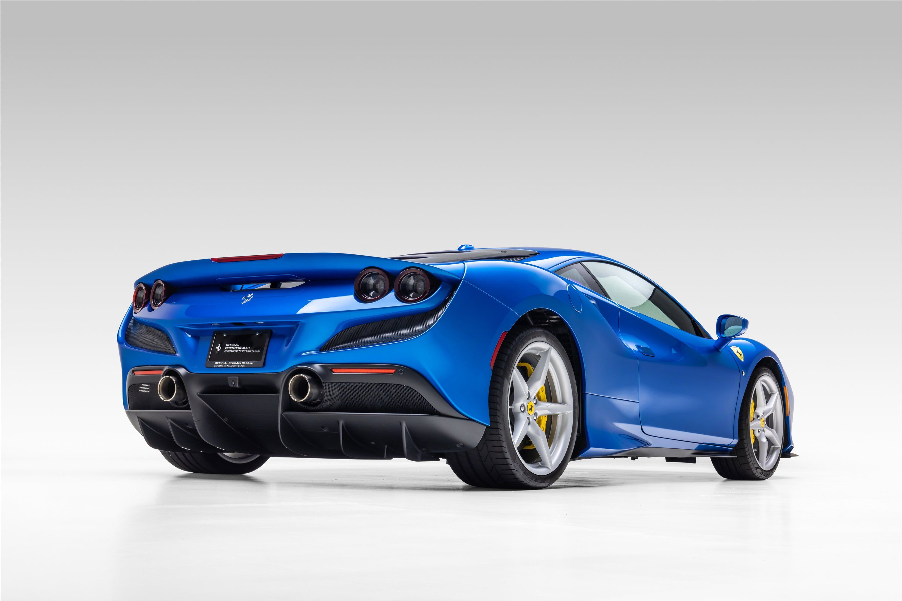 Certified 2021 Ferrari F8 Tributo RWD image 13