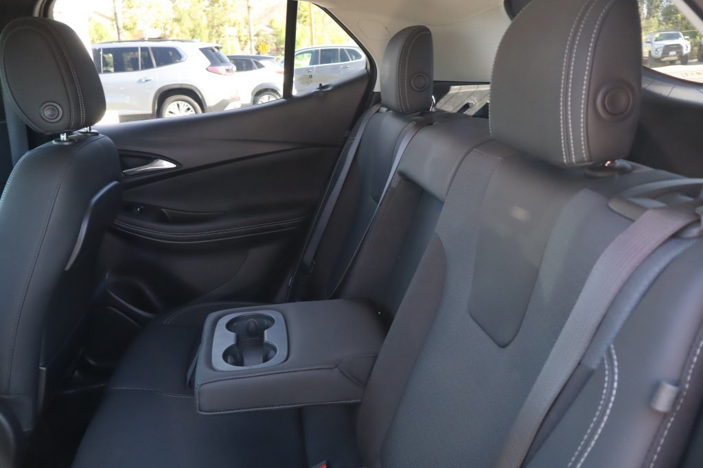 Used 2022 Buick Encore GX Select w/ Sport Touring Package FWD image 32