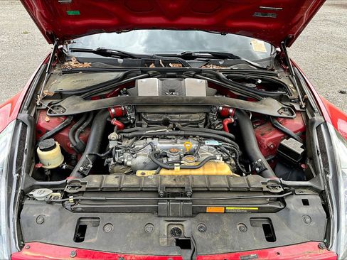 Used 2017 Nissan 370Z Coupe RWD image 21