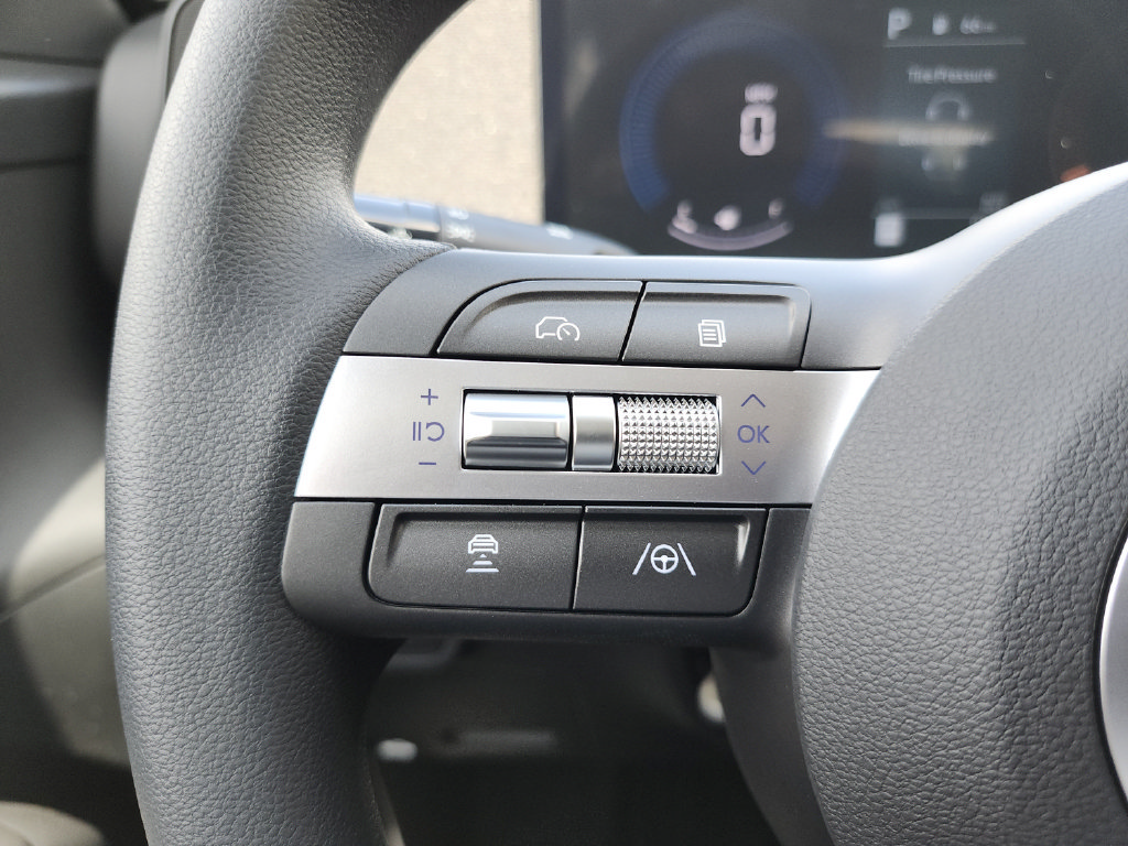 New 2027 Hyundai Kona SE FWD image 28