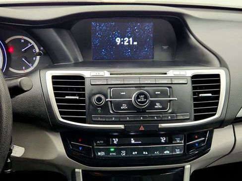 Used 2017 Honda Accord LX image 17