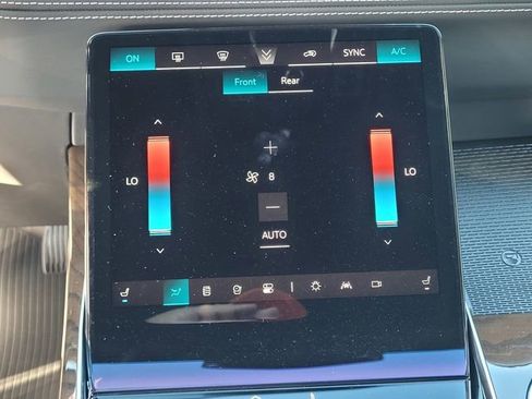 New 2025 Cadillac Escalade Premium Luxury image 21