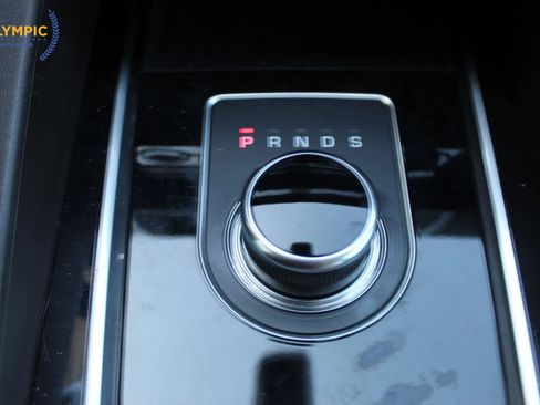 Used 2017 Jaguar F-PACE Prestige image 27