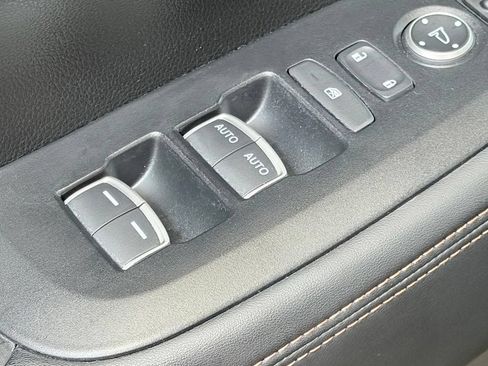 Used 2024 Honda HR-V Sport image 12