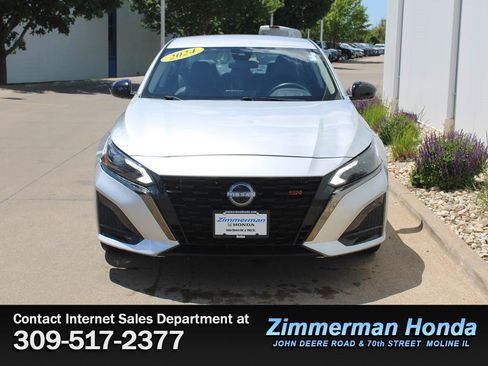Used 2024 Nissan Altima 2.5 SR AWD/4WD image 4
