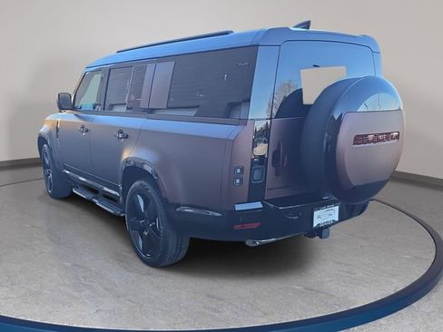 New 2026 Land Rover Defender 130 X-Dynamic SE image 7