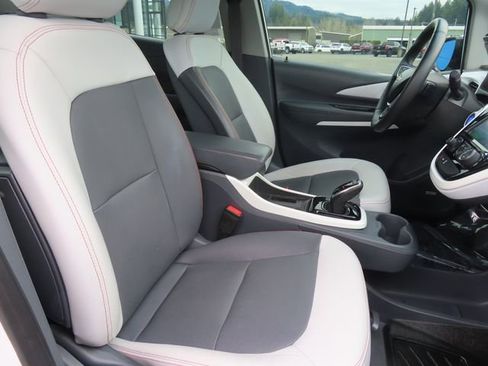 Used 2017 Chevrolet Bolt Premier w/ Driver Confidence II Package image 44