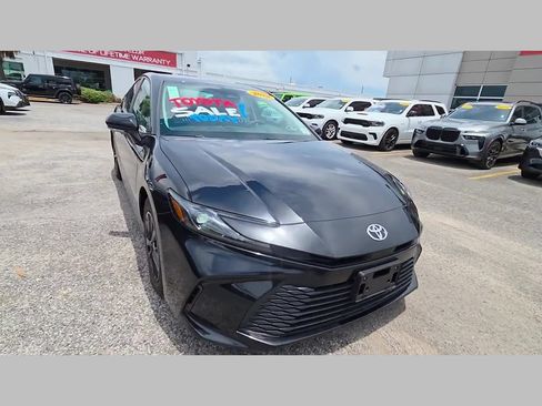 Used 2025 Toyota Camry LE FWD image 47