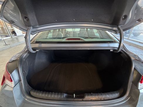 Used 2025 Hyundai Elantra SEL image 35