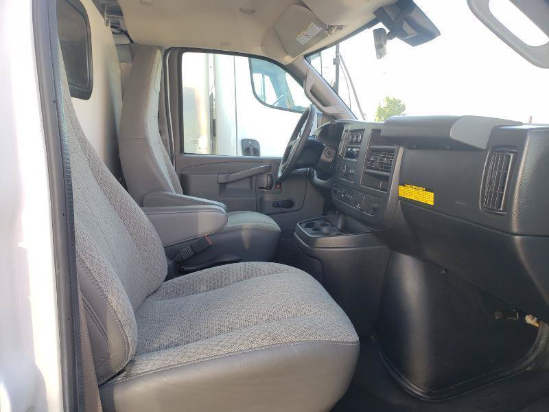 Used 2019 Chevrolet Express 2500 RWD image 18