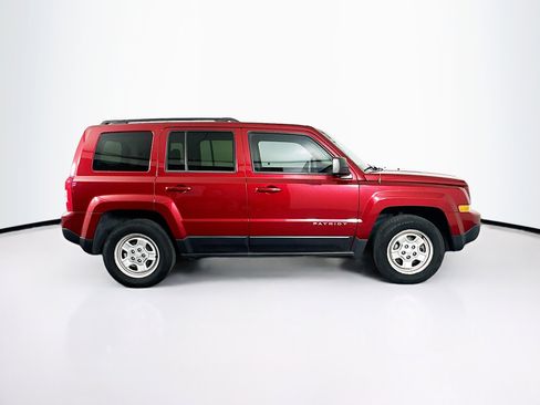 Used 2016 Jeep Patriot Sport w/ Power Value Group image 10