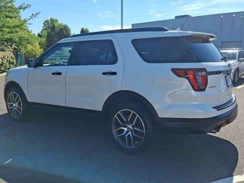 Used 2018 Ford Explorer Sport AWD/4WD image 4