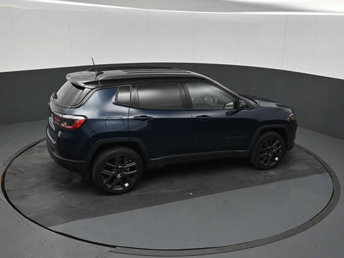 Used 2026 Jeep Compass Limited AWD/4WD image 27