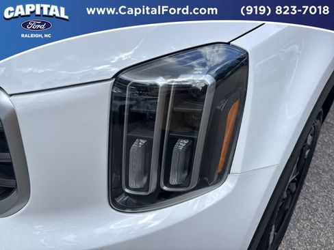 Used 2025 Kia Telluride S FWD image 11