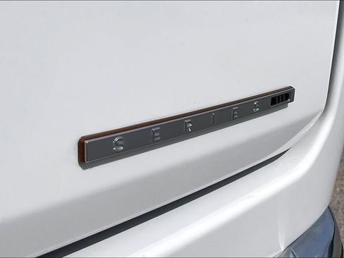 Used 2024 Jeep Grand Wagoneer Series III w/ HD Trailer Tow Package AWD/4WD image 21