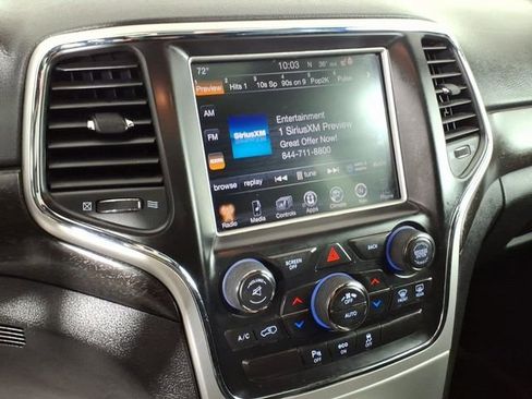 Used 2015 Jeep Grand Cherokee Altitude image 17