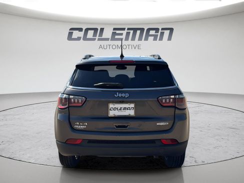Used 2022 Jeep Compass Latitude AWD/4WD image 4