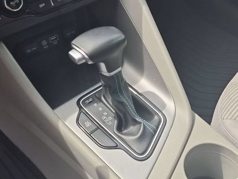 Used 2019 Kia Niro LX FWD image 14