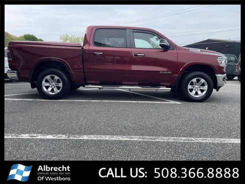 Used 2019 RAM 1500 Laramie AWD/4WD image 7