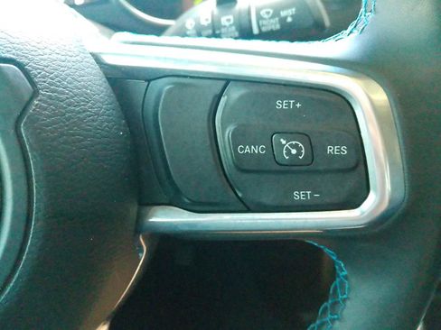 Used 2022 Jeep Wrangler Unlimited Rubicon 4xe image 37