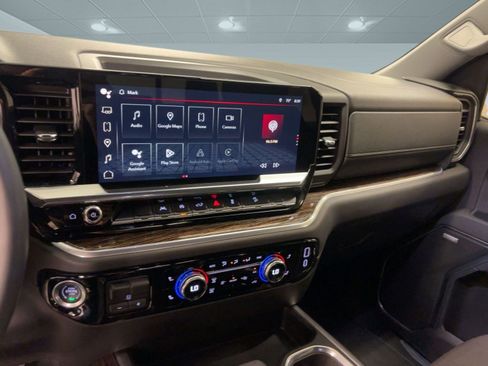 Certified 2025 GMC Sierra 1500 Elevation w/ Preferred Package image 24