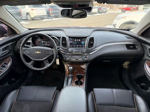 Used 2014 Chevrolet Impala LT image 2