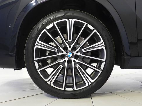 Used 2023 BMW X1 xDrive28i w/ Premium Package image 5