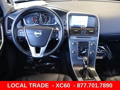 Used 2015 Volvo XC60 T6 AWD/4WD image 18