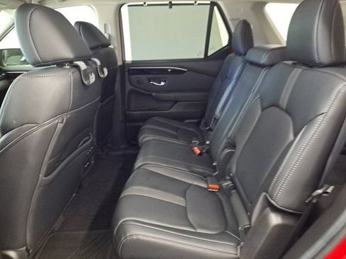 Certified 2025 Honda Pilot EX-L image 12