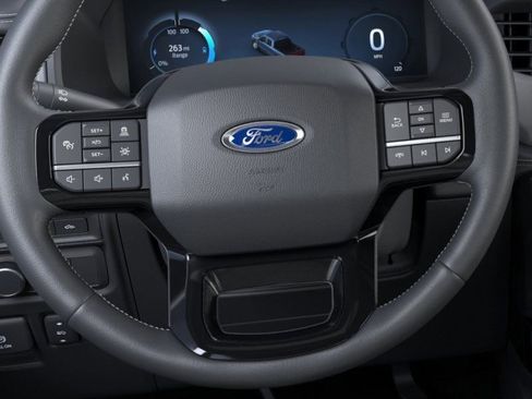 New 2023 Ford F150 Lightning Platinum image 34