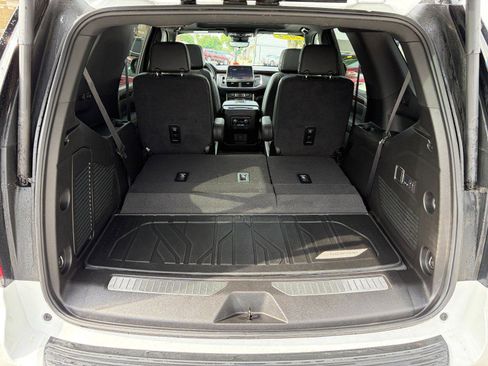 Used 2024 Chevrolet Tahoe High Country AWD/4WD image 26