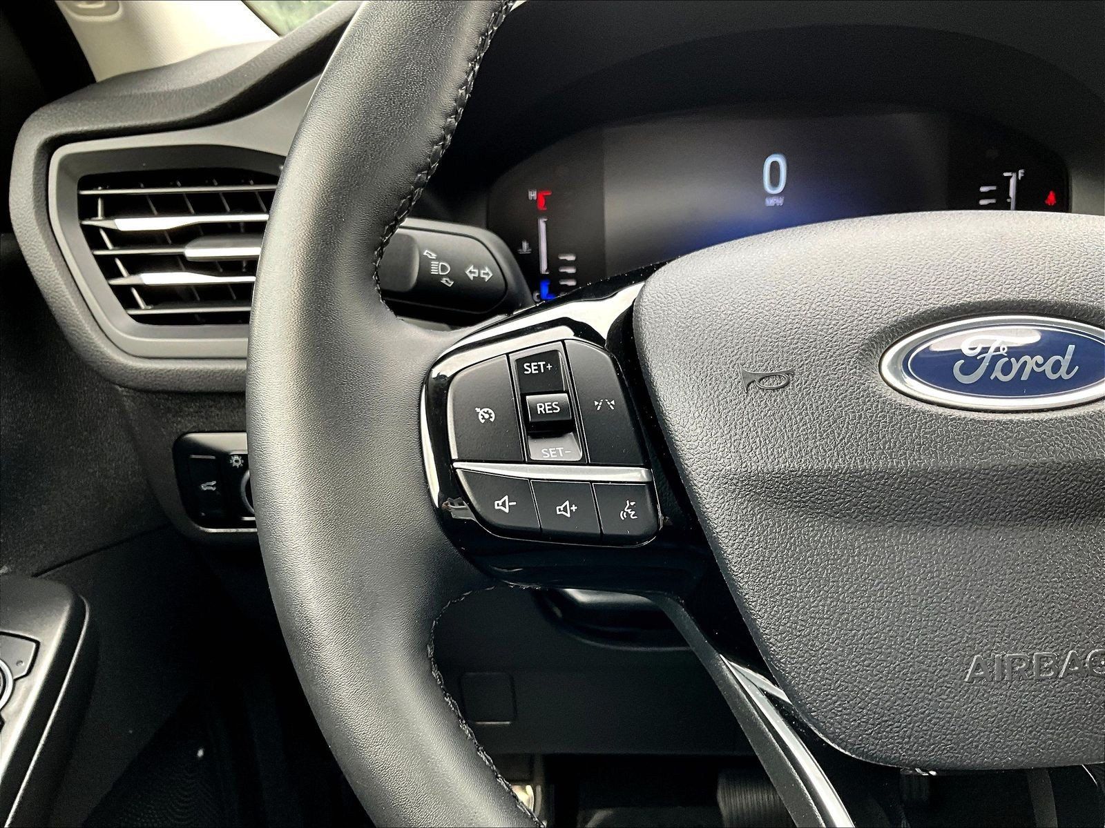 Used 2024 Ford Escape Active AWD/4WD image 14