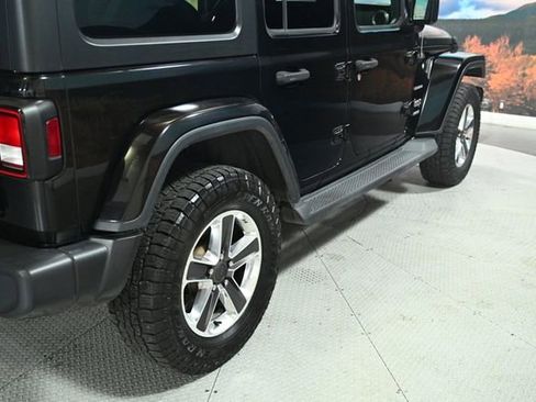 Used 2021 Jeep Wrangler Unlimited Sahara image 8