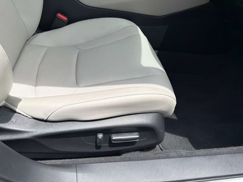Used 2024 Honda Accord Touring image 12