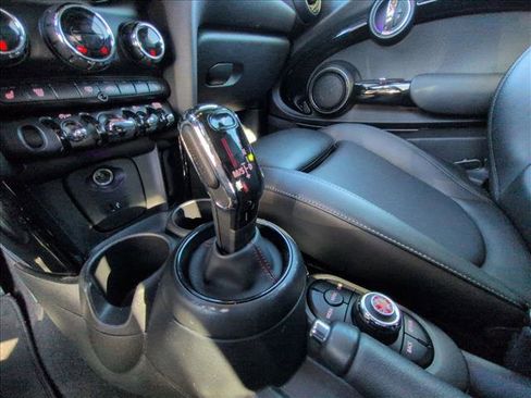 Used 2020 MINI Cooper S image 12